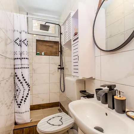 Eva Vintage Malinska