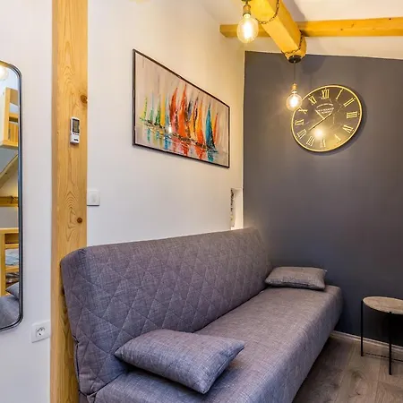 Eva Vintage Malinska